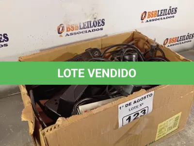 LOTE 123 - 01 LOTE COM VÁRIAS RÉGUAS ELÉTRICAS MARCAS E MODELOS DIVERSOS. (NO ESTADO, LEILÃO NÃO TEM GARANTIA E NEM DEVOLUÇÃO, SUJEITO A POSSÍVEIS AVARIAS VISÍVEIS/OCULTAS E/OU AUSÊNCIA DE COMPONENTES).