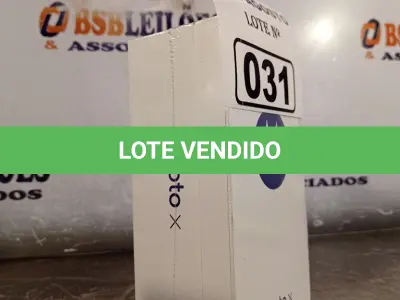 LOTE 031 - 01 APARELHO DE TELEFONE MOTO XT 1092 2ª GERAÇÃO BLACK. (NO ESTADO, LEILÃO NÃO TEM GARANTIA E NEM DEVOLUÇÃO, SUJEITO A POSSÍVEIS AVARIAS VISÍVEIS/OCULTAS E/OU AUSÊNCIA DE COMPONENTES).