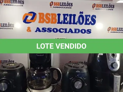LOTE 137 - 01 AIR FRY, 01 CAFETEIRA E 02 BASES DE LIQUIDIFICADOR MARCAS E MODELOS DIVERSOS PARA RETIRADA DE PEÇAS. (NO ESTADO, LEILÃO NÃO TEM GARANTIA E NEM DEVOLUÇÃO, SUJEITO A POSSÍVEIS AVARIAS VISÍVEIS/OCULTAS E/OU AUSÊNCIA DE COMPONENTES).