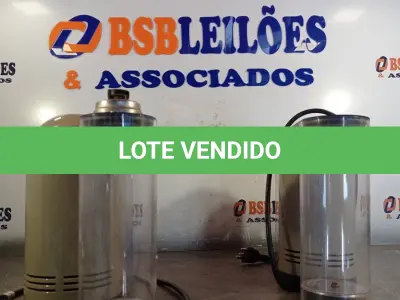 LOTE 113 - 02 CAFETEIRAS NESPRESSO COM AVARIAS. (NO ESTADO, LEILÃO NÃO TEM GARANTIA E NEM DEVOLUÇÃO, SUJEITO A POSSÍVEIS AVARIAS VISÍVEIS/OCULTAS E/OU AUSÊNCIA DE COMPONENTES).
