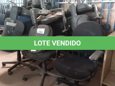 LOTE 199 - 01 LOTE COM VÁRIAS CADEIRAS DE ESCRITÓRIO COM BASE GIRATÓRIA. (NO ESTADO, LEILÃO NÃO TEM GARANTIA E NEM DEVOLUÇÃO, SUJEITO A POSSÍVEIS AVARIAS VISÍVEIS/OCULTAS E/OU AUSÊNCIA DE COMPONENTES).