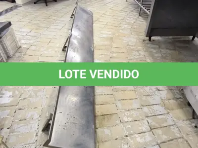 LOTE 029 - PRATELEIRA INOX DE 3 METROS. (NO ESTADO, NÃO SABEMOS SE FUNCIONA. LEILÃO NÃO TEM GARANTIA E NEM DEVOLUÇÃO).