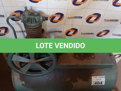 LOTE 404 - 01 COMPRESSOR DE AR COM AVARIAS. (NO ESTADO, LEILÃO NÃO TEM GARANTIA E NEM DEVOLUÇÃO, SUJEITO A POSSÍVEIS AVARIAS VISÍVEIS/OCULTAS E/OU AUSÊNCIA DE COMPONENTES).