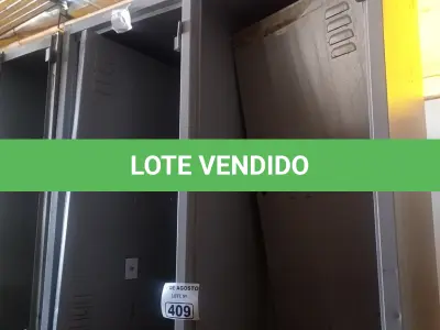 LOTE 409 - 01 ARMÁRIO ROUPEIRO EM AÇO 04 PORTAS COM AVARIAS. (NO ESTADO, LEILÃO NÃO TEM GARANTIA E NEM DEVOLUÇÃO, SUJEITO A POSSÍVEIS AVARIAS VISÍVEIS/OCULTAS E/OU AUSÊNCIA DE COMPONENTES).