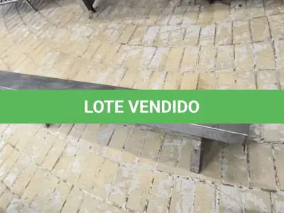 LOTE 029 - PRATELEIRA INOX DE 3 METROS. (NO ESTADO, NÃO SABEMOS SE FUNCIONA. LEILÃO NÃO TEM GARANTIA E NEM DEVOLUÇÃO).