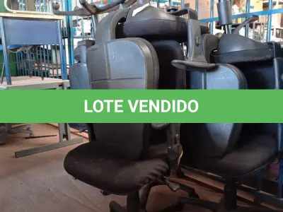 LOTE 347 - 01 LOTE COM VÁRIAS CADEIRAS DE ESCRITÓRIO COM BASE GIRATÓRIA. (NO ESTADO, LEILÃO NÃO TEM GARANTIA E NEM DEVOLUÇÃO, SUJEITO A POSSÍVEIS AVARIAS VISÍVEIS/OCULTAS E/OU AUSÊNCIA DE COMPONENTES).