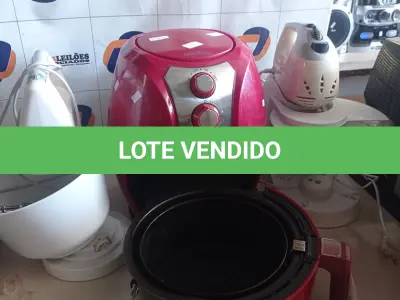 LOTE 236 - 01 AIR FRY E 02 BATEDEIRAS MARCAS E MODELOS DIVERSOS. (NO ESTADO, LEILÃO NÃO TEM GARANTIA E NEM DEVOLUÇÃO, SUJEITO A POSSÍVEIS AVARIAS VISÍVEIS/OCULTAS E/OU AUSÊNCIA DE COMPONENTES).