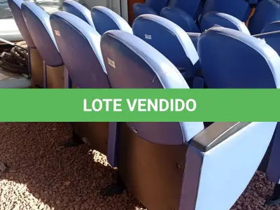 LOTE 399 - 02 LONGARINAS DE 04 LUGARES. (NO ESTADO, LEILÃO NÃO TEM GARANTIA E NEM DEVOLUÇÃO, SUJEITO A POSSÍVEIS AVARIAS VISÍVEIS/OCULTAS E/OU AUSÊNCIA DE COMPONENTES).
