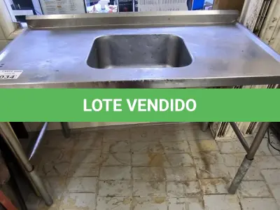 LOTE 034 - PIA DE INOX CUBA FUNDA. (NO ESTADO, NÃO SABEMOS SE FUNCIONA. LEILÃO NÃO TEM GARANTIA E NEM DEVOLUÇÃO).