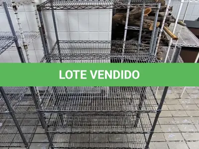 LOTE 017 - 02 PRATELEIRAS DE FERRO TRELIÇADA. (NO ESTADO, NÃO SABEMOS SE FUNCIONA. LEILÃO NÃO TEM GARANTIA E NEM DEVOLUÇÃO).
