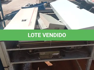 LOTE 450 - 01 SUCATA DE MAQUINÁRIO GRÁFICO. (NO ESTADO, LEILÃO NÃO TEM GARANTIA E NEM DEVOLUÇÃO, SUJEITO A POSSÍVEIS AVARIAS VISÍVEIS/OCULTAS E/OU AUSÊNCIA DE COMPONENTES).
