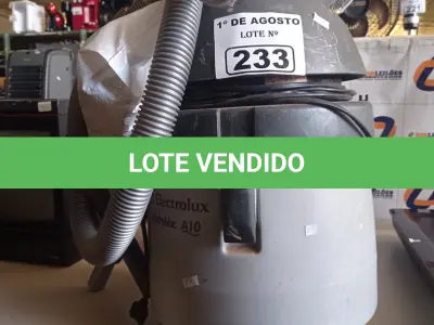 LOTE 233 - 02 ASPIRADORES DE PÓ MODELOS DIVERSOS COM AVARIAS. (NO ESTADO, LEILÃO NÃO TEM GARANTIA E NEM DEVOLUÇÃO, SUJEITO A POSSÍVEIS AVARIAS VISÍVEIS/OCULTAS E/OU AUSÊNCIA DE COMPONENTES).