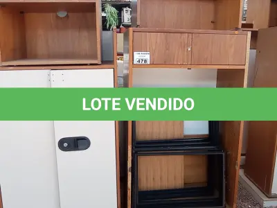 LOTE 478 - 02 ARMÁRIOS E 02 MESINHAS EM MADEIRA COM AVARIAS. (NO ESTADO, LEILÃO NÃO TEM GARANTIA E NEM DEVOLUÇÃO, SUJEITO A POSSÍVEIS AVARIAS VISÍVEIS/OCULTAS E/OU AUSÊNCIA DE COMPONENTES).