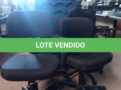 LOTE 346 - 05 CADEIRAS DE ESCRITÓRIO COM BASE GIRATÓRIA. (NO ESTADO, LEILÃO NÃO TEM GARANTIA E NEM DEVOLUÇÃO, SUJEITO A POSSÍVEIS AVARIAS VISÍVEIS/OCULTAS E/OU AUSÊNCIA DE COMPONENTES).