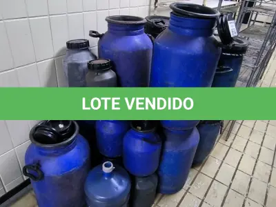 LOTE 014 - LEITEIRAS PLÁSTICAS DIVERSOS TAMANHOS E MODELOS. (NO ESTADO, NÃO SABEMOS SE FUNCIONA. LEILÃO NÃO TEM GARANTIA E NEM DEVOLUÇÃO).