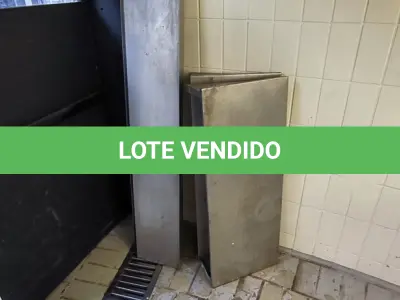 LOTE 024 - 03 PRATELEIRAS INOX (NO ESTADO, NÃO SABEMOS SE FUNCIONA. LEILÃO NÃO TEM GARANTIA E NEM DEVOLUÇÃO).