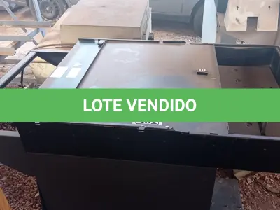 LOTE 462 - 01 BANCADA DE FERRO COM RODINHAS. (NO ESTADO, LEILÃO NÃO TEM GARANTIA E NEM DEVOLUÇÃO, SUJEITO A POSSÍVEIS AVARIAS VISÍVEIS/OCULTAS E/OU AUSÊNCIA DE COMPONENTES).