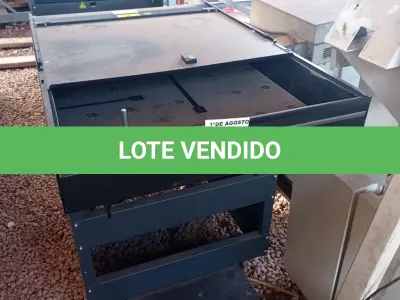 LOTE 462 - 01 BANCADA DE FERRO COM RODINHAS. (NO ESTADO, LEILÃO NÃO TEM GARANTIA E NEM DEVOLUÇÃO, SUJEITO A POSSÍVEIS AVARIAS VISÍVEIS/OCULTAS E/OU AUSÊNCIA DE COMPONENTES).