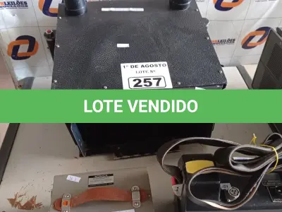 LOTE 257 - 01 SISTEMA PARA FOTOGRAFIA. (NO ESTADO, LEILÃO NÃO TEM GARANTIA E NEM DEVOLUÇÃO, SUJEITO A POSSÍVEIS AVARIAS VISÍVEIS/OCULTAS E/OU AUSÊNCIA DE COMPONENTES).