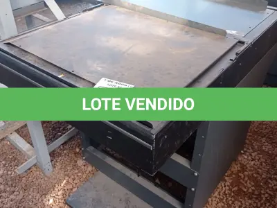 LOTE 461 - 01 BANCADA DE FERRO COM RODINHAS. (NO ESTADO, LEILÃO NÃO TEM GARANTIA E NEM DEVOLUÇÃO, SUJEITO A POSSÍVEIS AVARIAS VISÍVEIS/OCULTAS E/OU AUSÊNCIA DE COMPONENTES).