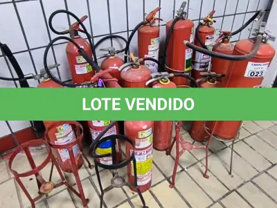LOTE 023 - 01 LOTE DE DIVERSOS EXTINTORES. (NO ESTADO, NÃO SABEMOS SE FUNCIONA. LEILÃO NÃO TEM GARANTIA E NEM DEVOLUÇÃO).