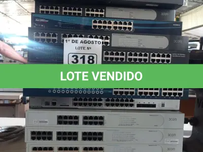LOTE 318 - 01 ROTEADOR CISCO 2501 E 20 SWITCHES MARCAS E MODELOS DIVERSOS. (NO ESTADO, LEILÃO NÃO TEM GARANTIA E NEM DEVOLUÇÃO, SUJEITO A POSSÍVEIS AVARIAS VISÍVEIS/OCULTAS E/OU AUSÊNCIA DE COMPONENTES).