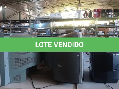 LOTE 238 - 03 TV’S DE TUBO MARCAS E MODELOS DIVERSOS. (NO ESTADO, LEILÃO NÃO TEM GARANTIA E NEM DEVOLUÇÃO, SUJEITO A POSSÍVEIS AVARIAS VISÍVEIS/OCULTAS E/OU AUSÊNCIA DE COMPONENTES).