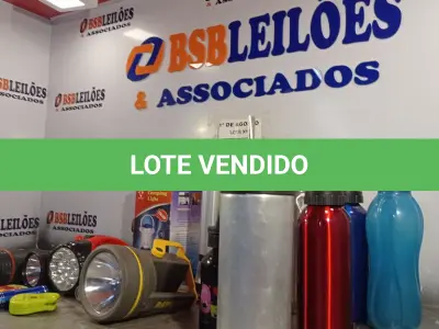 LOTE 193 - 01 LOTE COM VÁRIAS GARRAFAS E LANTERNAS MARCAS E MODELOS DIVERSOS. (NO ESTADO, LEILÃO NÃO TEM GARANTIA E NEM DEVOLUÇÃO, SUJEITO A POSSÍVEIS AVARIAS VISÍVEIS/OCULTAS E/OU AUSÊNCIA DE COMPONENTES).