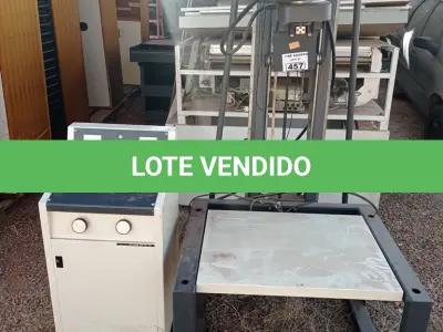 LOTE 457 - 01 MICRO FILMADORA 35MM. (NO ESTADO, LEILÃO NÃO TEM GARANTIA E NEM DEVOLUÇÃO, SUJEITO A POSSÍVEIS AVARIAS VISÍVEIS/OCULTAS E/OU AUSÊNCIA DE COMPONENTES).