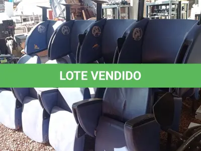 LOTE 398 - 03 LONGARINAS DE 04 LUGARES. (NO ESTADO, LEILÃO NÃO TEM GARANTIA E NEM DEVOLUÇÃO, SUJEITO A POSSÍVEIS AVARIAS VISÍVEIS/OCULTAS E/OU AUSÊNCIA DE COMPONENTES).