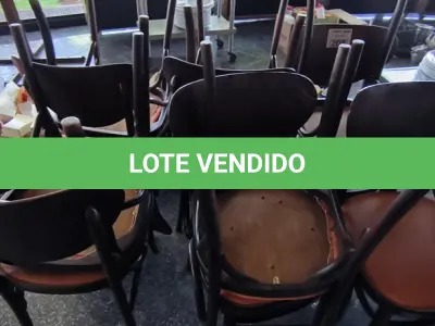 LOTE 205 - 14 CADEIRAS MODELO SÃO PAULO DA THONART COM ESTOFADO. (NO ESTADO, NÃO SABEMOS SE FUNCIONA. LEILÃO NÃO TEM GARANTIA E NEM DEVOLUÇÃO).