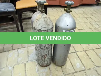 LOTE 040 - 03 CILINDRO DE CO2 P/ CHOPEIRA. (NO ESTADO, NÃO SABEMOS SE FUNCIONA. LEILÃO NÃO TEM GARANTIA E NEM DEVOLUÇÃO).