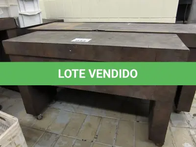 LOTE 044 - 05 MOVEIS DE BALCÃO EM MADEIRA P/ BUFFET. (NO ESTADO, NÃO SABEMOS SE FUNCIONA. LEILÃO NÃO TEM GARANTIA E NEM DEVOLUÇÃO).