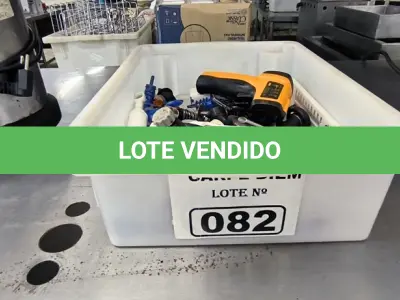 LOTE 082 - MAÇARICOS/ BICOS DE AZEITE E TERMOMETROS DIVERSOS. (NO ESTADO, NÃO SABEMOS SE FUNCIONA. LEILÃO NÃO TEM GARANTIA E NEM DEVOLUÇÃO).