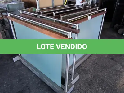 LOTE 187 - 07 DIVISÓRIAS EM VIDRO E INOX. (NO ESTADO, NÃO SABEMOS SE FUNCIONA. LEILÃO NÃO TEM GARANTIA E NEM DEVOLUÇÃO).