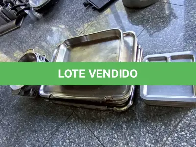 LOTE 286 - BANDEJAS, PETISQUEIRA DE INOX. (NO ESTADO, NÃO SABEMOS SE FUNCIONA. LEILÃO NÃO TEM GARANTIA E NEM DEVOLUÇÃO).
