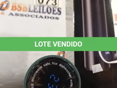LOTE 073 - 01 GARRAFA TÉRMICA DIGITAL. (NOVO) (NO ESTADO) ATENÇÃO! FAZER A VISITAÇÃO ANTES DE ARREMATAR, NÃO SABEMOS SE FUNCIONA. LEILÃO NÃO TEM GARANTIA E NEM DEVOLUÇÃO, SUJEITO A POSSÍVEIS AVARIAS VISÍVEIS/OCULTAS E/OU AUSÊNCIA DE COMPONENTES.
