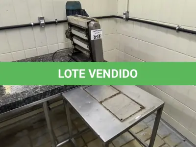 LOTE 055 - CORTA MASSA INDUSTRIAL. (NO ESTADO, NÃO SABEMOS SE FUNCIONA. LEILÃO NÃO TEM GARANTIA E NEM DEVOLUÇÃO).
