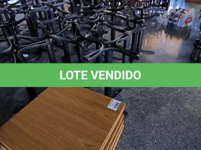 LOTE 190 - 14 MESAS DE MADEIRA 70 X70 PÉ DE FERRO E TAMPO EM MADEIRA. (NO ESTADO, NÃO SABEMOS SE FUNCIONA. LEILÃO NÃO TEM GARANTIA E NEM DEVOLUÇÃO).