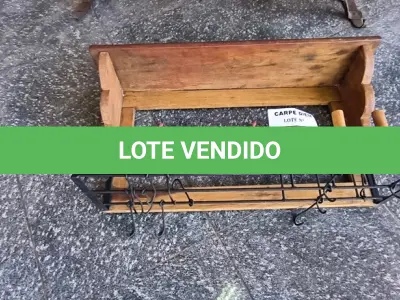 LOTE 227 - PANELEIRO RÚSTICO DE FERRO (GALINHA DANGOLA). (NO ESTADO, NÃO SABEMOS SE FUNCIONA. LEILÃO NÃO TEM GARANTIA E NEM DEVOLUÇÃO).