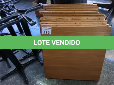 LOTE 189 - 15 MESAS DE MADEIRA 70 X70 PÉ DE FERRO E TAMPO EM MADEIRA. (NO ESTADO, NÃO SABEMOS SE FUNCIONA. ,LEILÃO NÃO TEM GARANTIA E NEM DEVOLUÇÃO).
