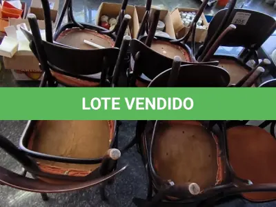 LOTE 205 - 14 CADEIRAS MODELO SÃO PAULO DA THONART COM ESTOFADO. (NO ESTADO, NÃO SABEMOS SE FUNCIONA. LEILÃO NÃO TEM GARANTIA E NEM DEVOLUÇÃO).