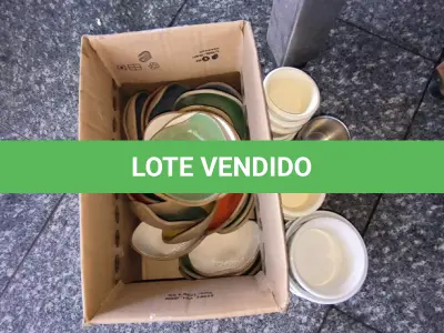 LOTE 278 - RAMEKINS DE CERÂMICA, INOX, MELAMINA E LOUÇA. (NO ESTADO, NÃO SABEMOS SE FUNCIONA. LEILÃO NÃO TEM GARANTIA E NEM DEVOLUÇÃO).