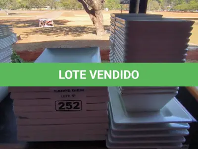 LOTE 252 - MELAMINA PARA SERVIR DIVERSOS TAMANHOS. (NO ESTADO, NÃO SABEMOS SE FUNCIONA. LEILÃO NÃO TEM GARANTIA E NEM DEVOLUÇÃO).
