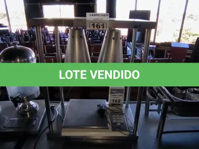 LOTE 161 - LÂMPADA DE AQUECIMENTO. (NO ESTADO, NÃO SABEMOS SE FUNCIONA. LEILÃO NÃO TEM GARANTIA E NEM DEVOLUÇÃO).