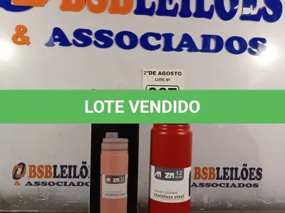 LOTE 067 - 01 GARRAFA TÉRMICA DE 800ML. (NOVO) (NO ESTADO) ATENÇÃO! FAZER A VISITAÇÃO ANTES DE ARREMATAR, NÃO SABEMOS SE FUNCIONA. LEILÃO NÃO TEM GARANTIA E NEM DEVOLUÇÃO, SUJEITO A POSSÍVEIS AVARIAS VISÍVEIS/OCULTAS E/OU AUSÊNCIA DE COMPONENTES.