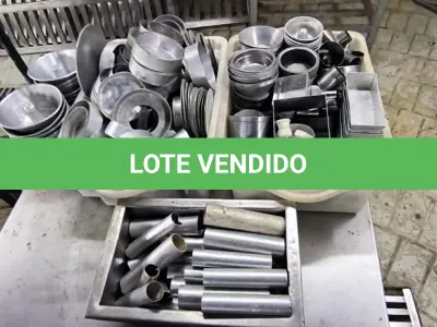 LOTE 091 - FORMAS P/ DOCES E SALGADOS PEQUENOS (NO ESTADO, NÃO SABEMOS SE FUNCIONA. LEILÃO NÃO TEM GARANTIA E NEM DEVOLUÇÃO).