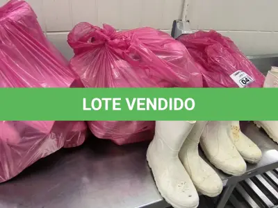 LOTE 049 - BOTAS TAMANHOS DIVERSOS. (NO ESTADO, NÃO SABEMOS SE FUNCIONA. LEILÃO NÃO TEM GARANTIA E NEM DEVOLUÇÃO).