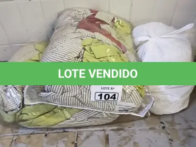 LOTE 104 - TOALHAS/ BUFFET E PANOS EM GERAL. (NO ESTADO, NÃO SABEMOS SE FUNCIONA. LEILÃO NÃO TEM GARANTIA E NEM DEVOLUÇÃO).