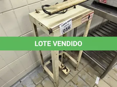 LOTE 056 -  SELADORA DE PÉ. (NO ESTADO, NÃO SABEMOS SE FUNCIONA. LEILÃO NÃO TEM GARANTIA E NEM DEVOLUÇÃO).